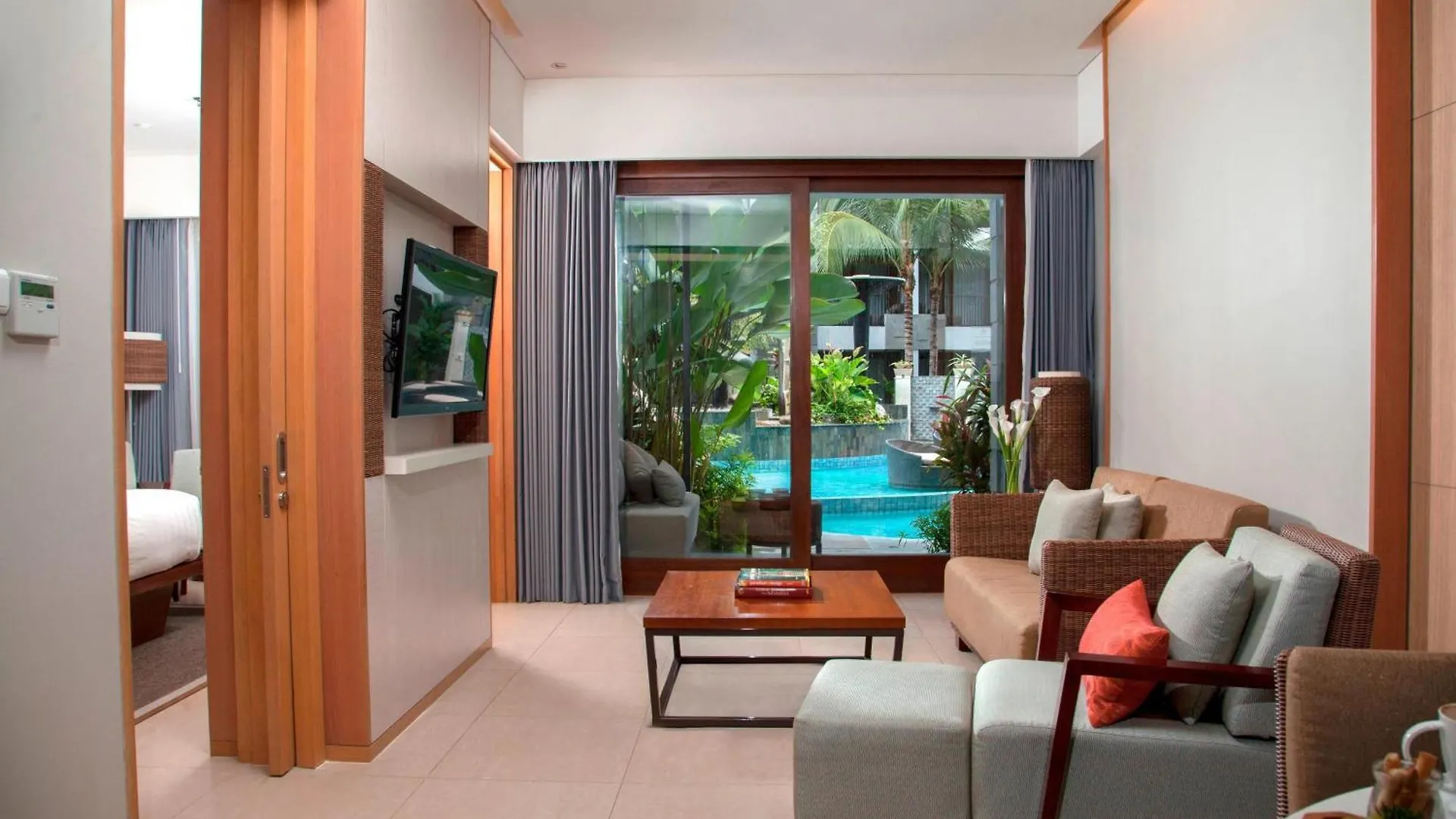 Courtyard By Marriott Bali Seminyak Resort 5*,  Endonezya