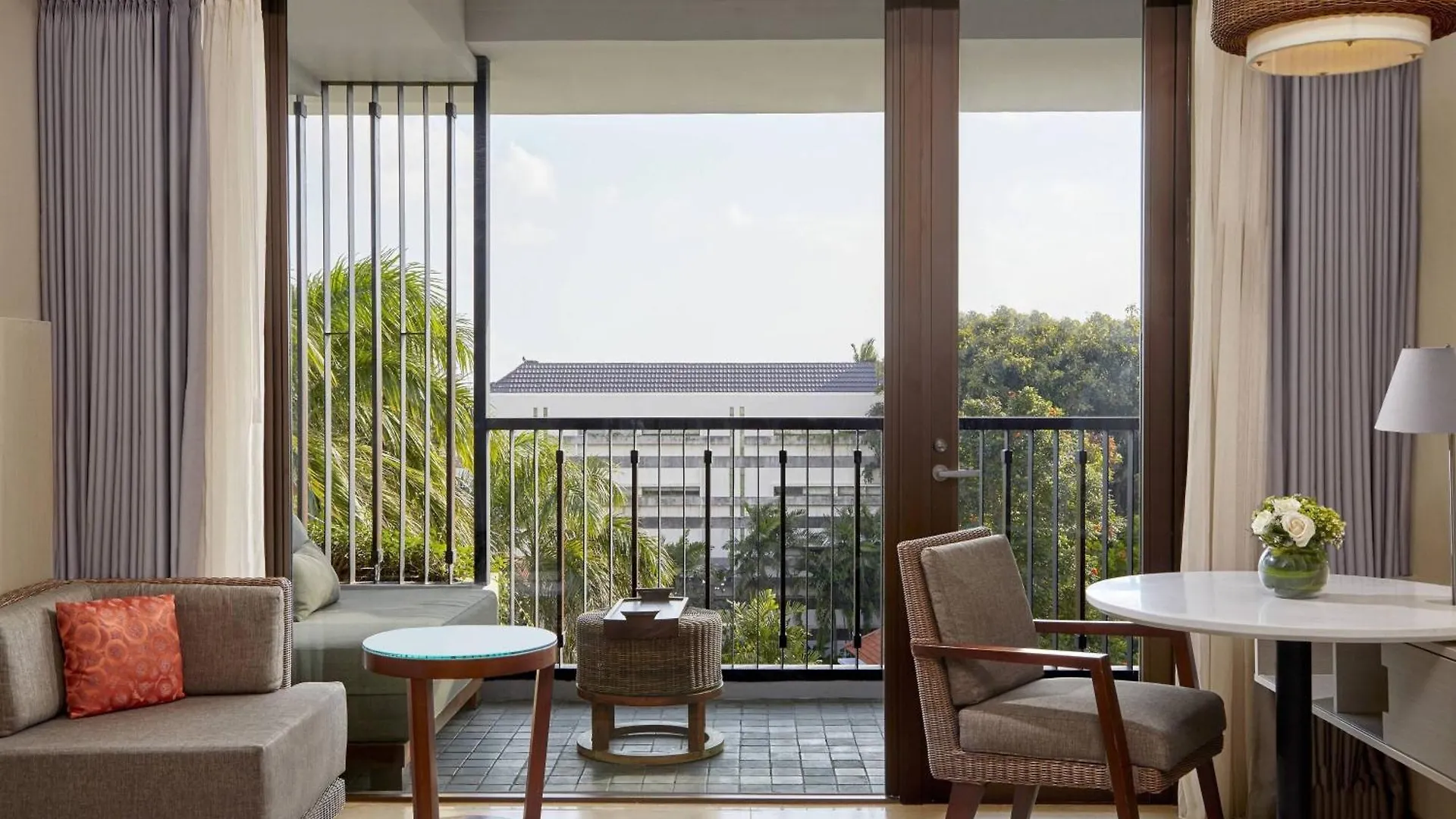 Courtyard By Marriott Bali Seminyak Resort