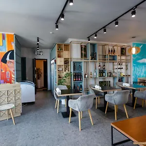 https://season-suite-apartments-hotel.batumihotels.net